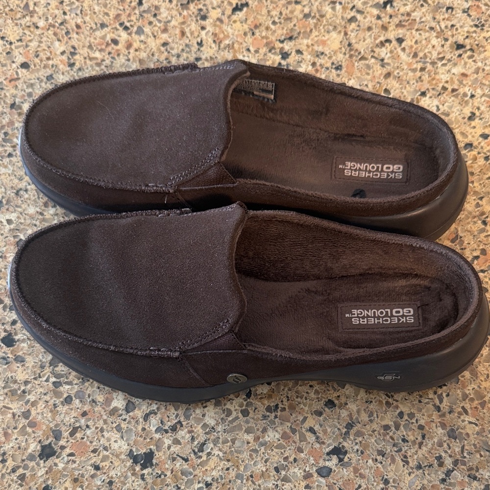 Skechers Go Lounge Joy Cheering Women’s Dark Brown Suede Mules